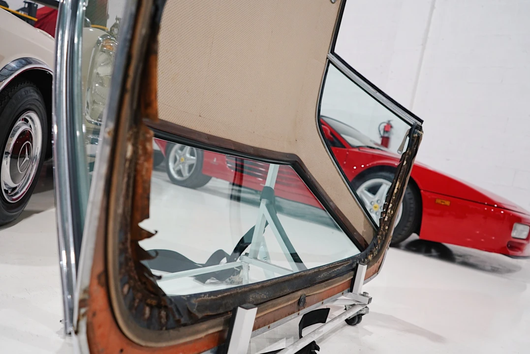 Parts & Memorabilia Bodywork - Image 25 of 31