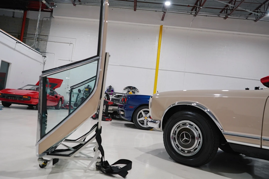 Parts & Memorabilia Bodywork - Image 8 of 31