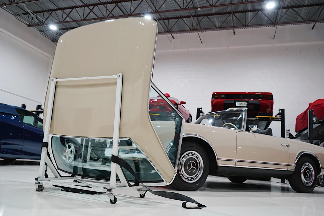 Parts & Memorabilia Bodywork - Image 2 of 31