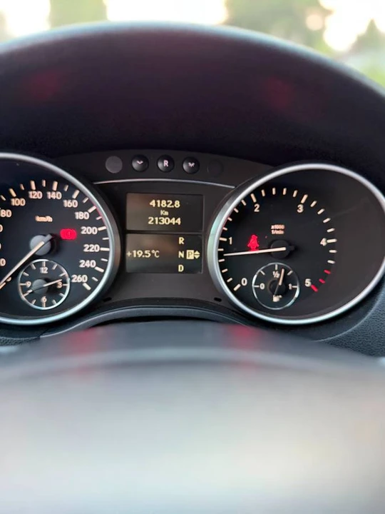 2008 Mercedes-Benz W164 M-Class - Image 8 of 16
