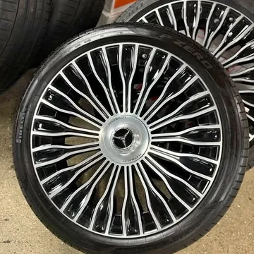 Mercedes-Maybach S680 OEM Wheel Set