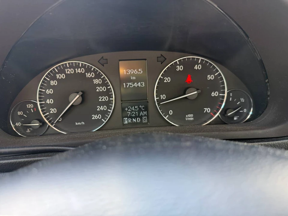 2007 Mercedes-Benz W203 C-Class - Image 12 of 16