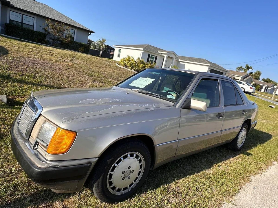 1990 Mercedes-Benz W124 E-Class - Image 4 of 9