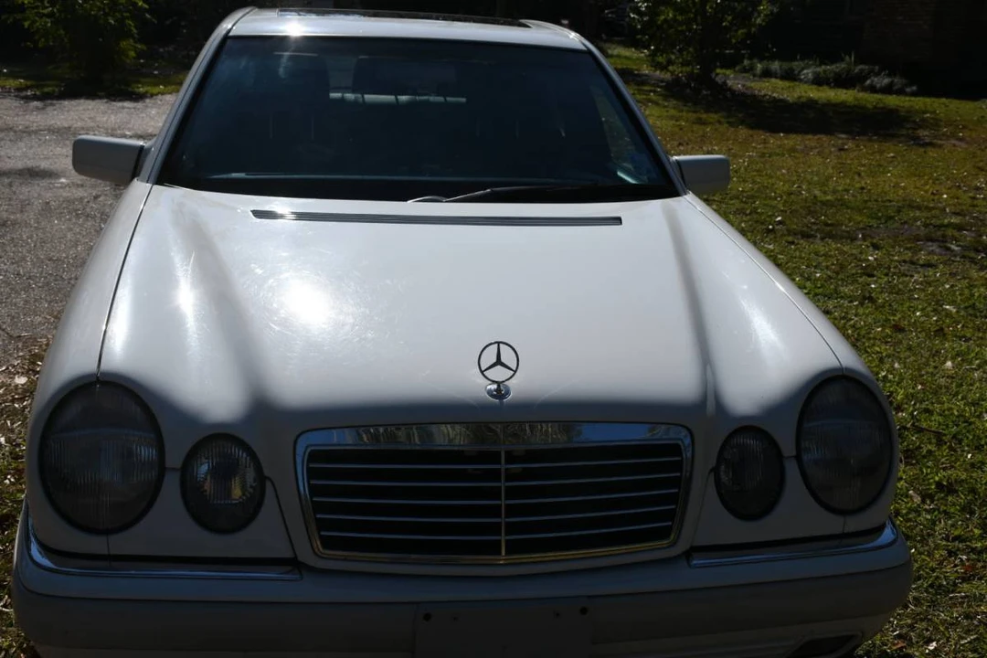 1997 Mercedes-Benz W124 E-Class - Image 18 of 24