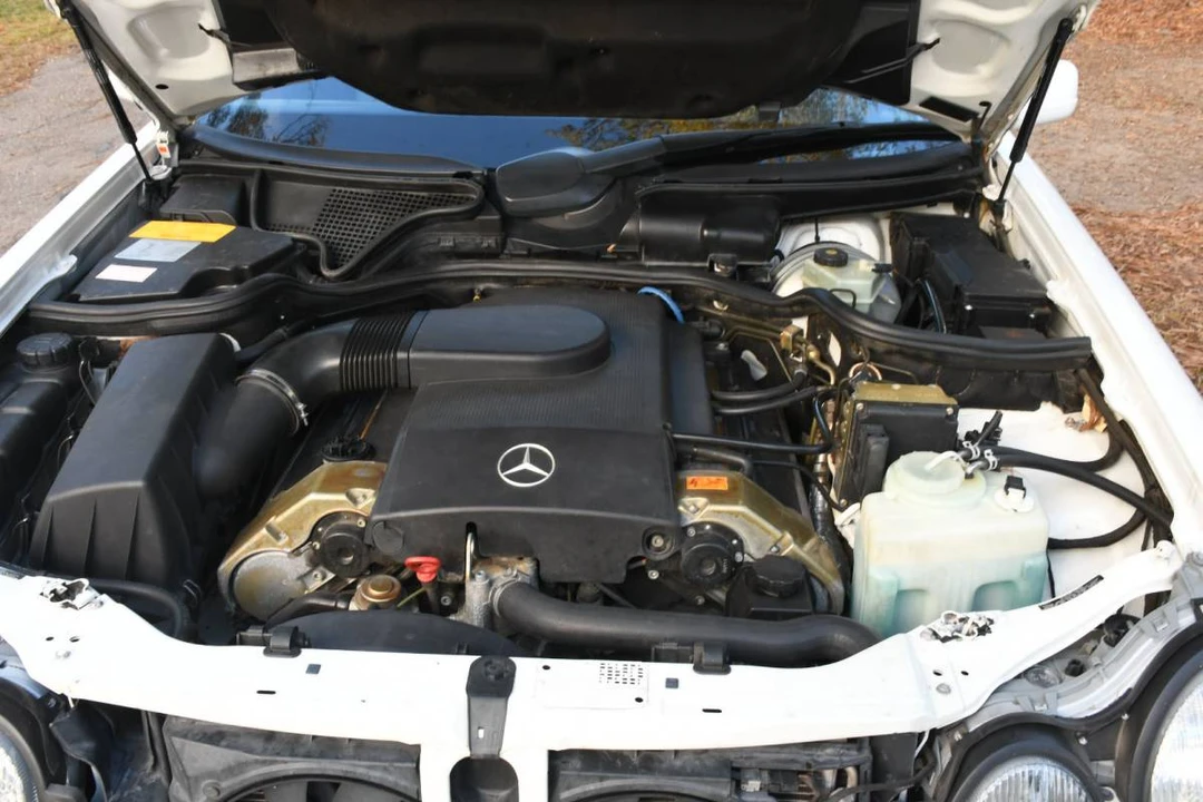 1997 Mercedes-Benz W124 E-Class - Image 24 of 24