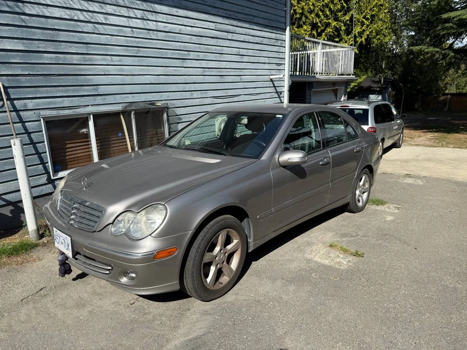 2007 Mercedes-Benz W203 C-Class - Image 15 of 16