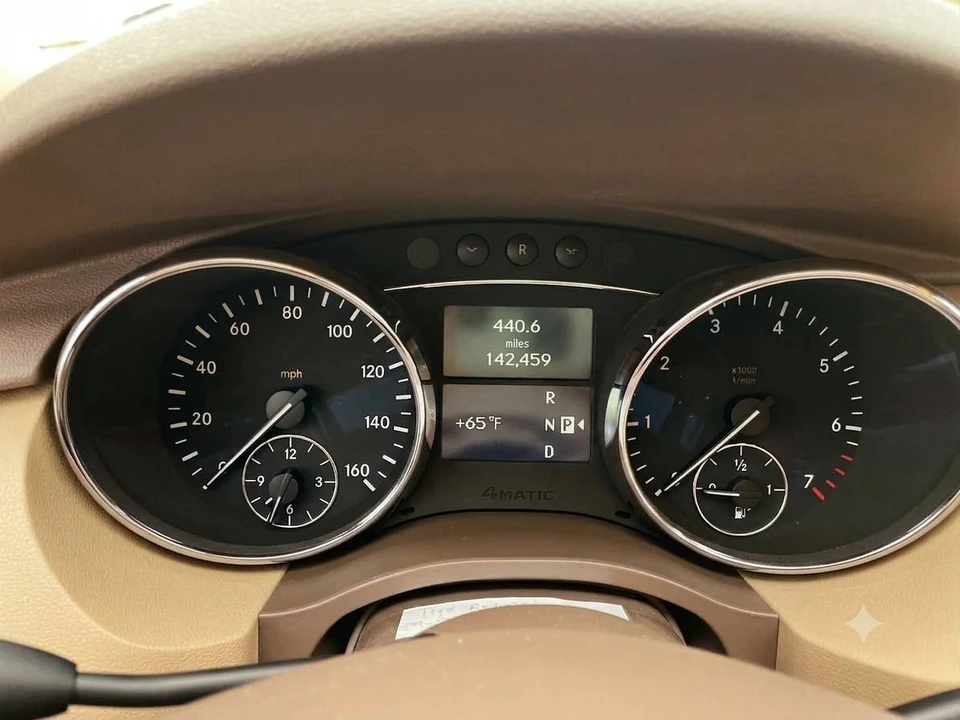 2007 Mercedes-Benz W251 R-Class - Image 9 of 17