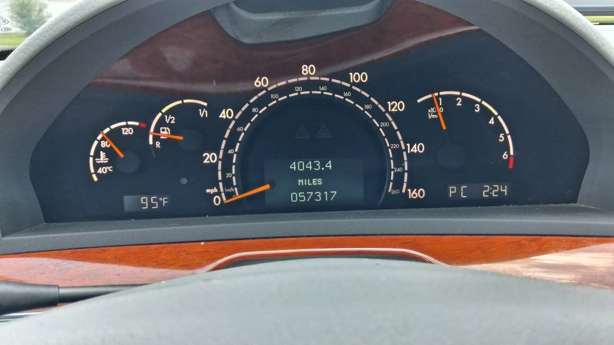 2004 Mercedes-Benz W220 S-Class - Image 22 of 24