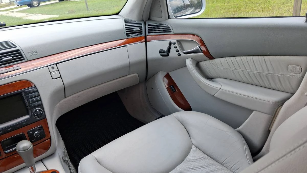 2004 Mercedes-Benz W220 S-Class - Image 10 of 24