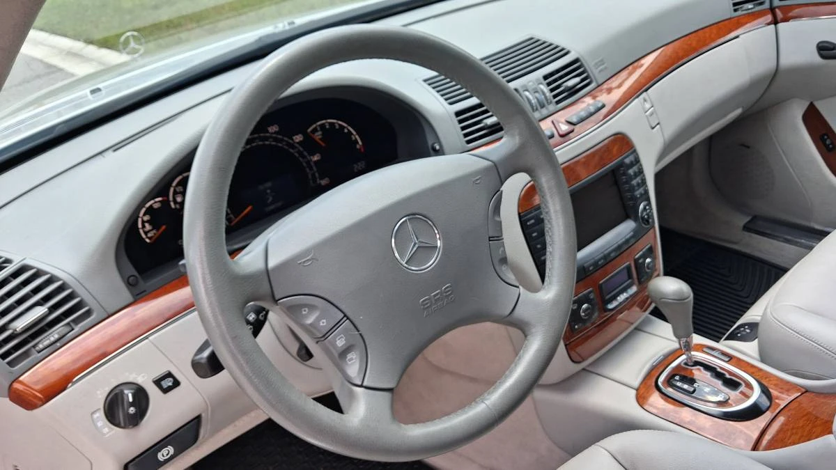 2004 Mercedes-Benz W220 S-Class - Image 23 of 24