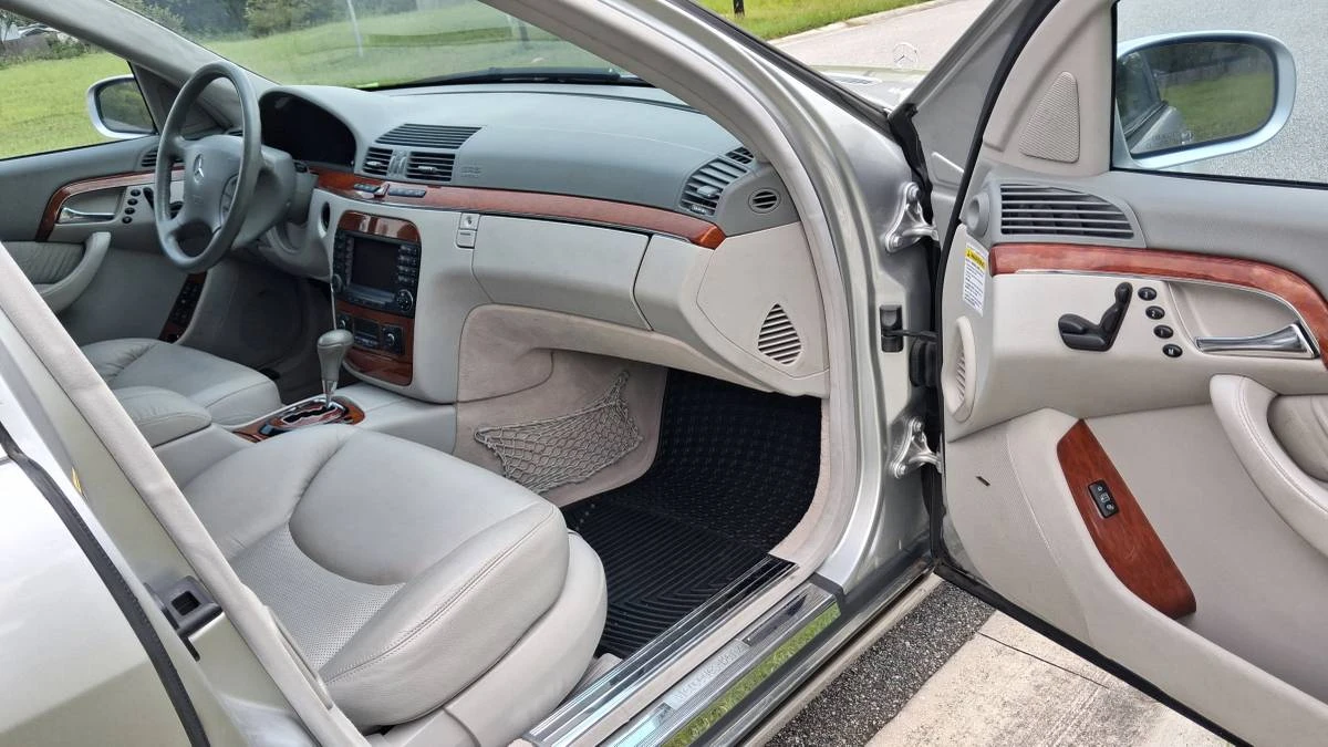 2004 Mercedes-Benz W220 S-Class - Image 12 of 24
