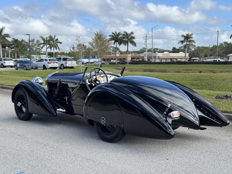 Mercedes-Benz - Image 25 of 31