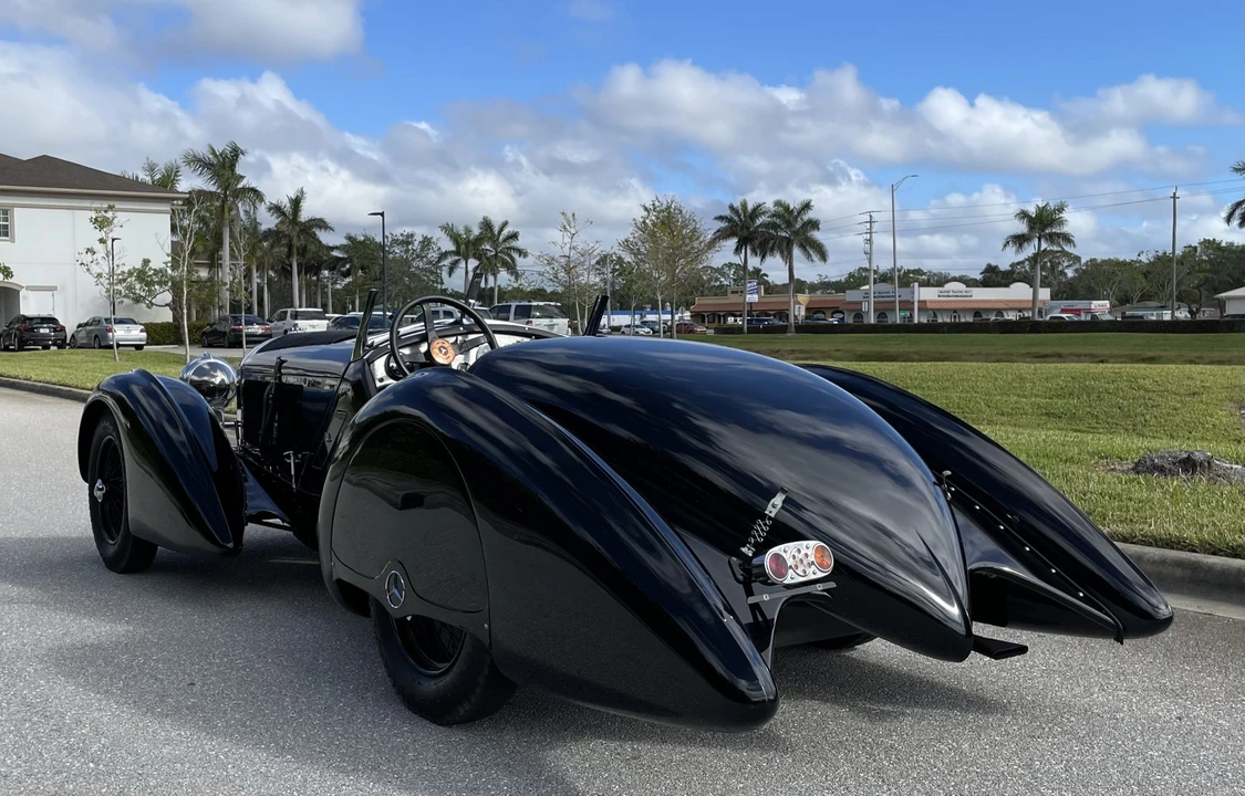 Mercedes-Benz - Image 26 of 31