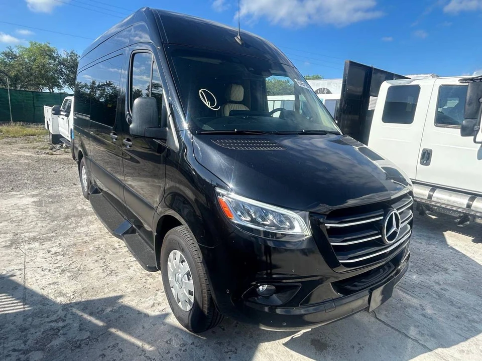 2022 Mercedes-Benz VS30 Sprinter - Image 20 of 21