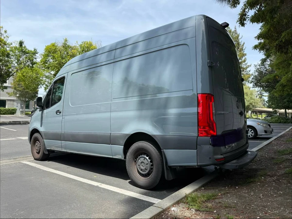 2022 Mercedes-Benz VS30 Sprinter - Image 3 of 9