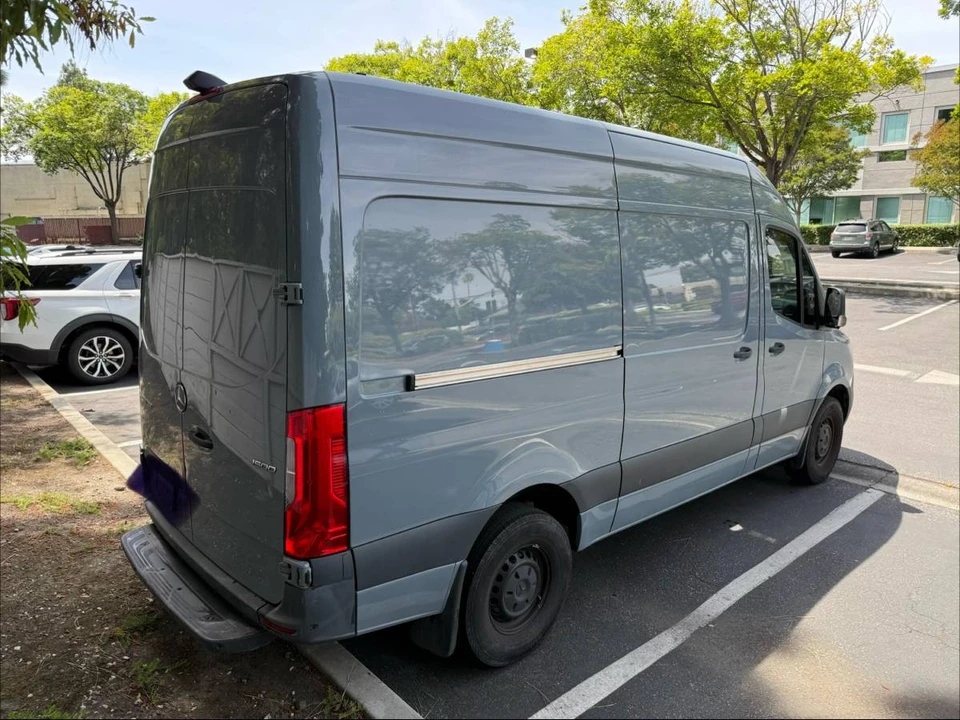 2022 Mercedes-Benz VS30 Sprinter - Image 4 of 9
