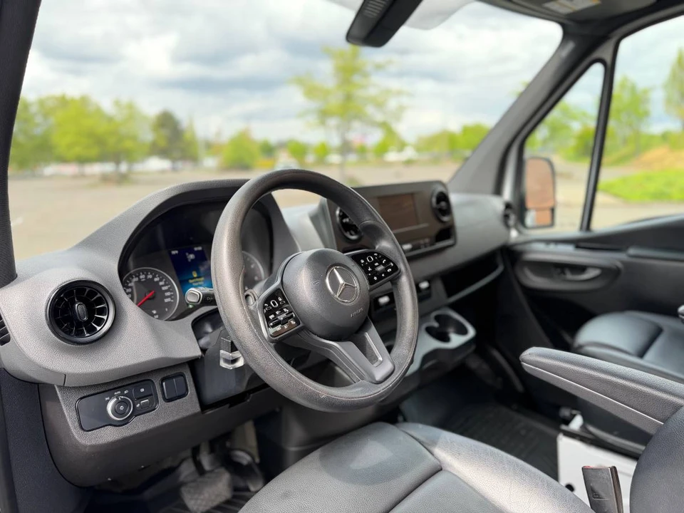 2021 Mercedes-Benz VS30 Sprinter - Image 13 of 15