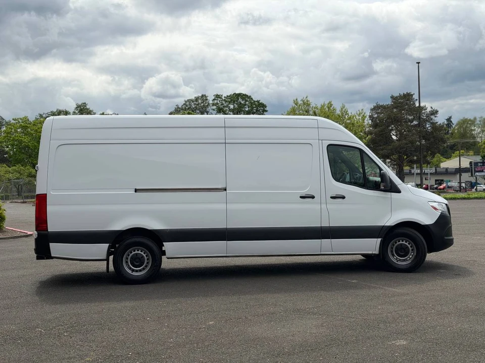 2021 Mercedes-Benz VS30 Sprinter - Image 5 of 15