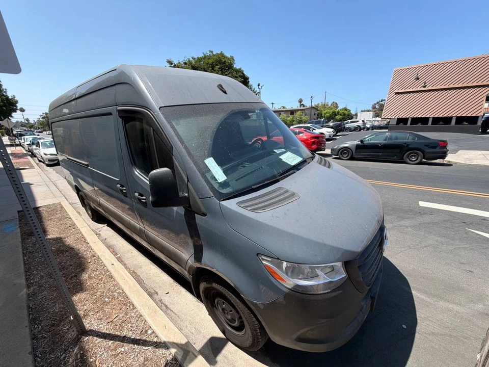 2019 Mercedes-Benz VS30 Sprinter - Image 4 of 11