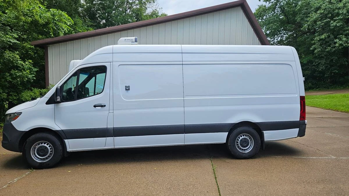 2023 Mercedes-Benz VS30 Sprinter - Image 5 of 6
