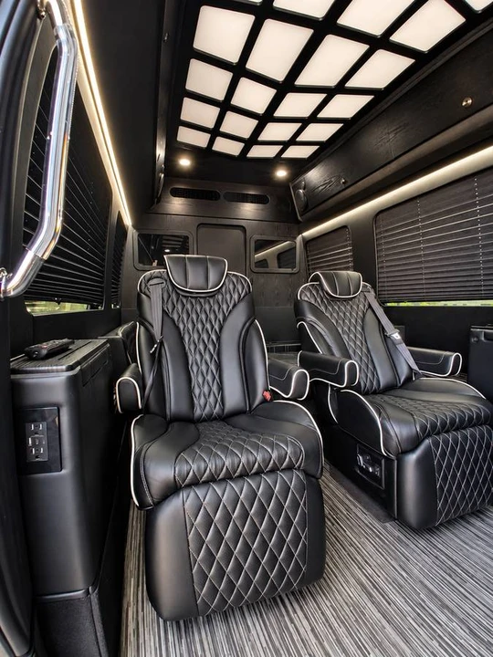 2022 Mercedes-Benz VS30 Sprinter - Image 5 of 14