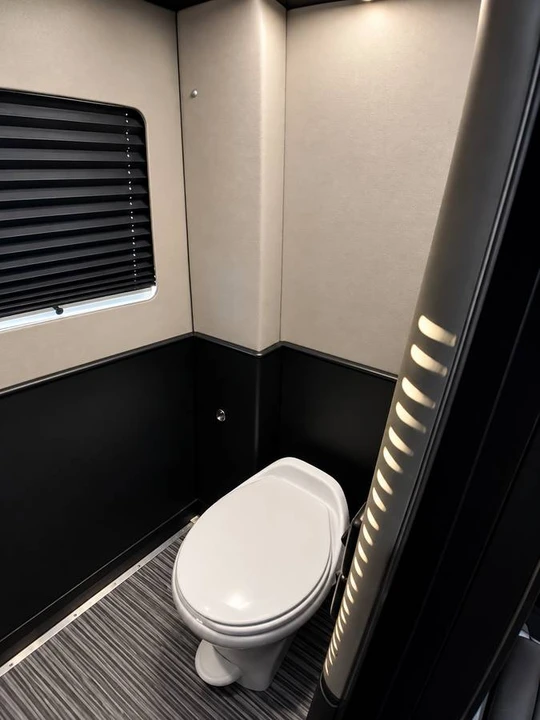 2022 Mercedes-Benz VS30 Sprinter - Image 10 of 14