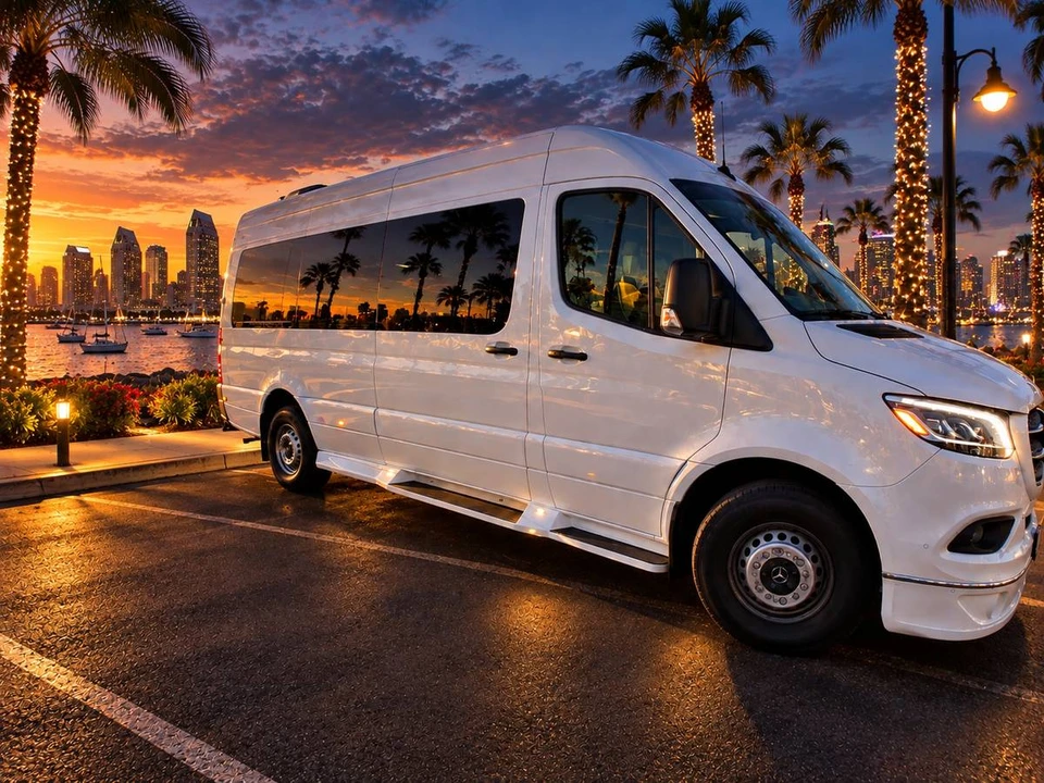 2022 Mercedes-Benz VS30 Sprinter - Image 3 of 14