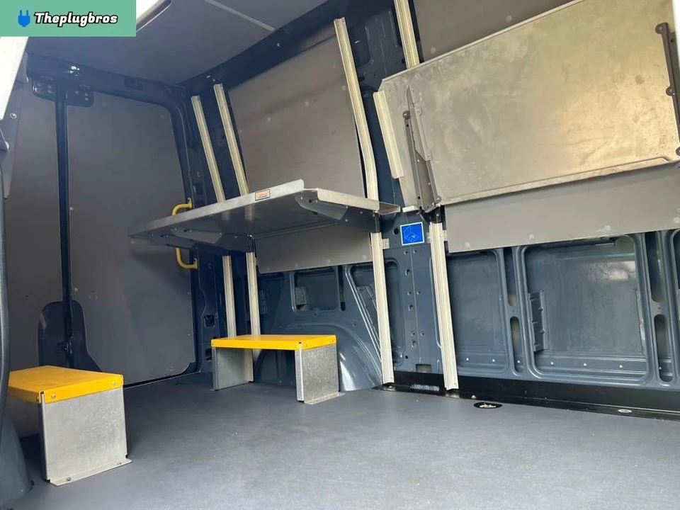 2019 Mercedes-Benz VS30 Sprinter - Image 2 of 3