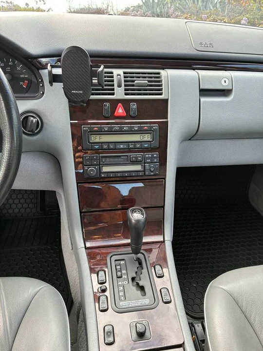 1997 Mercedes-Benz W210 E-Class - Image 11 of 15