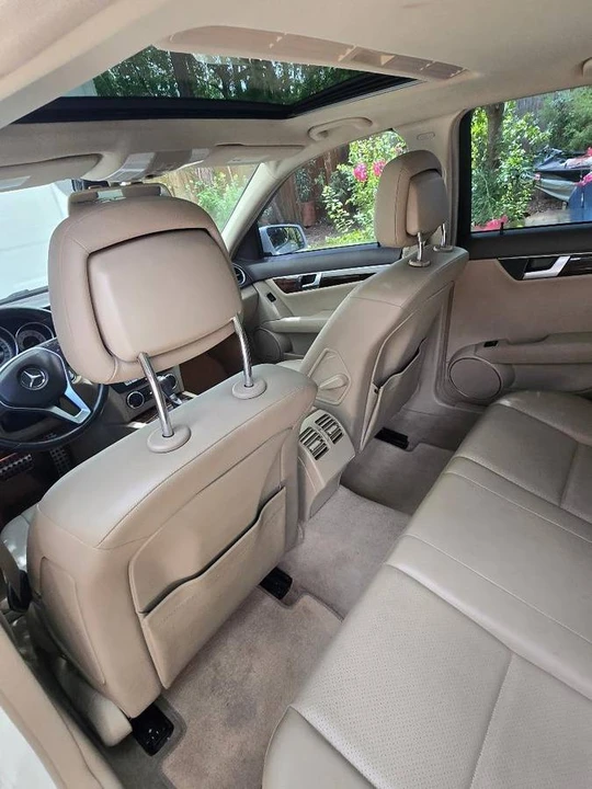 2014 Mercedes-Benz W204 C-Class - Image 10 of 17