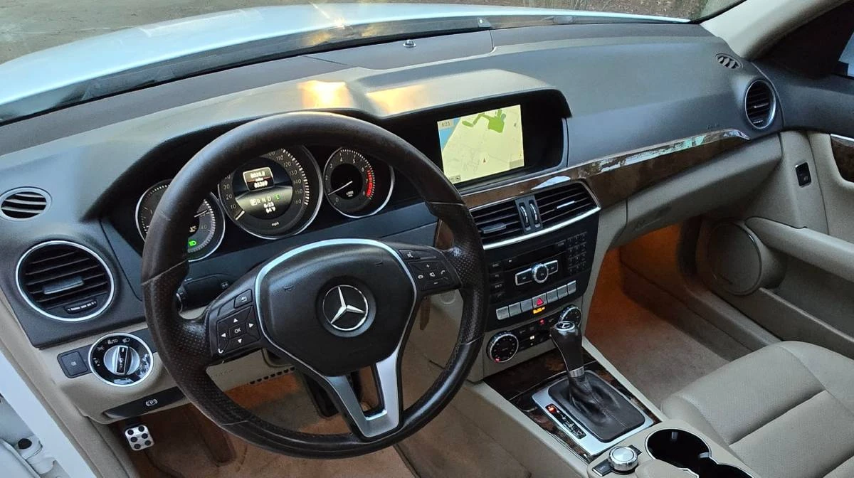 2014 Mercedes-Benz W204 C-Class - Image 6 of 17