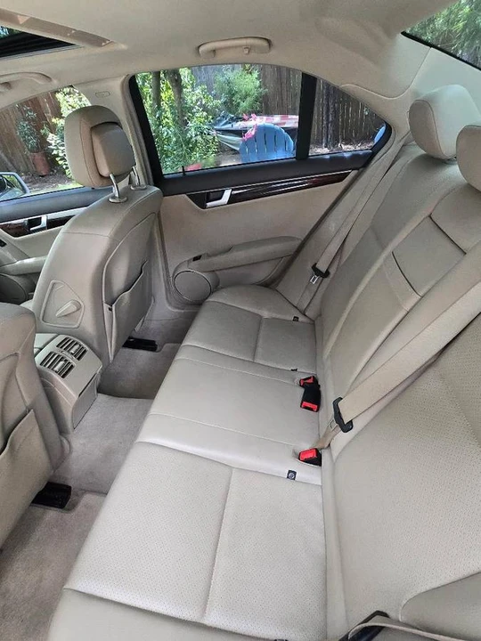 2014 Mercedes-Benz W204 C-Class - Image 11 of 17