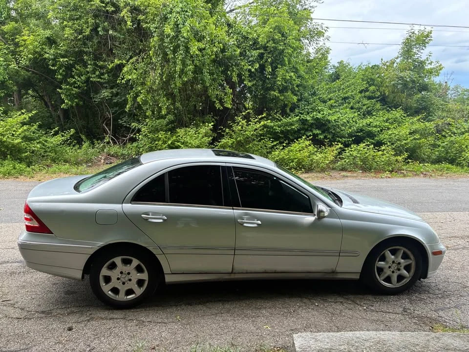 Mercedes-Benz C-Class - Image 3 of 5