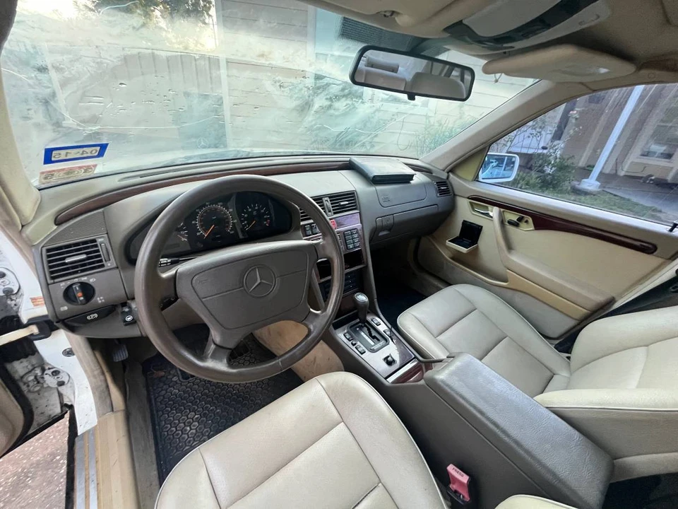 1995 Mercedes-Benz W202 C-Class - Image 11 of 15
