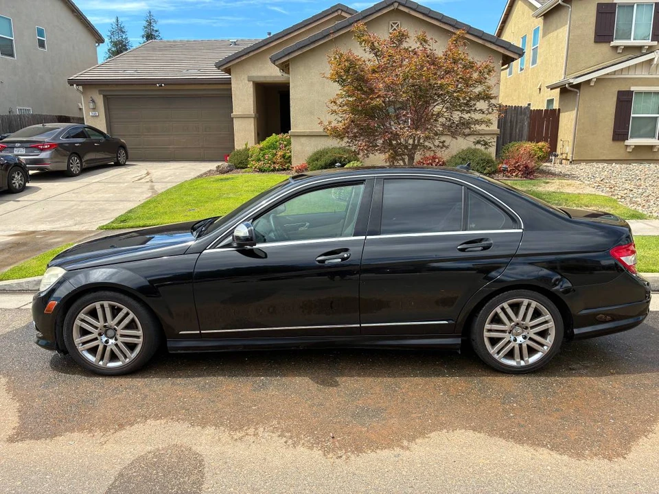 2009 Mercedes-Benz W204 C-Class - Image 2 of 4