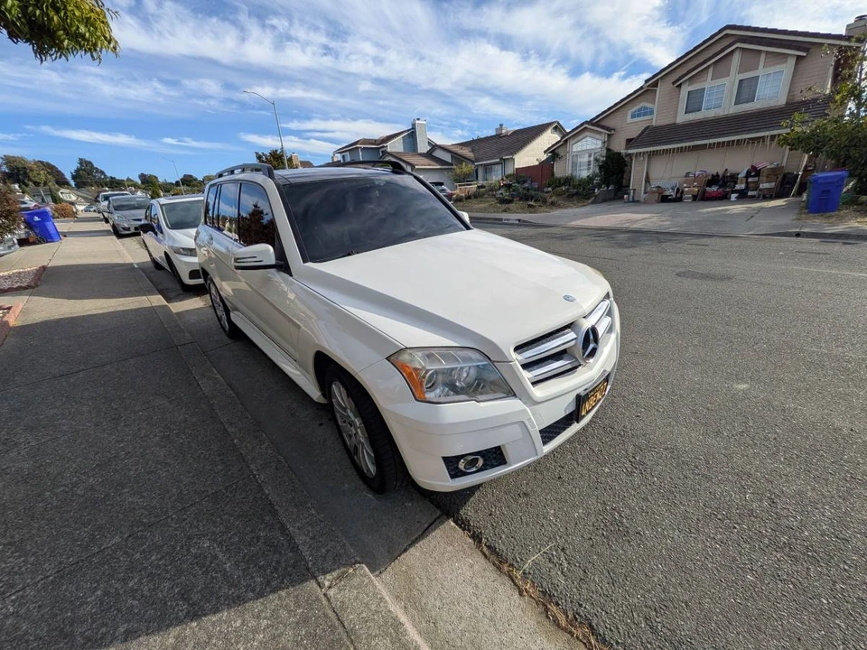 2010 Mercedes-Benz GLK-Class - Image 4 of 12