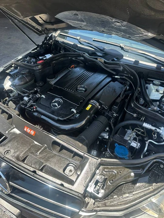 2013 Mercedes-Benz W204 C-Class - Image 9 of 13