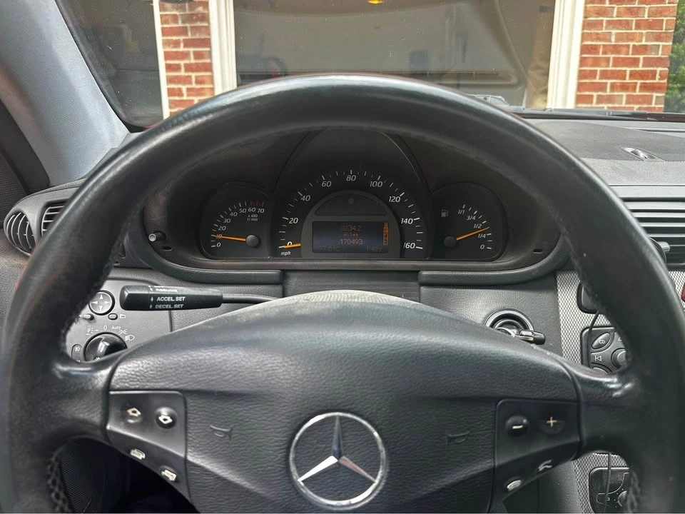 2002 Mercedes-Benz W203 C-Class - Image 8 of 10