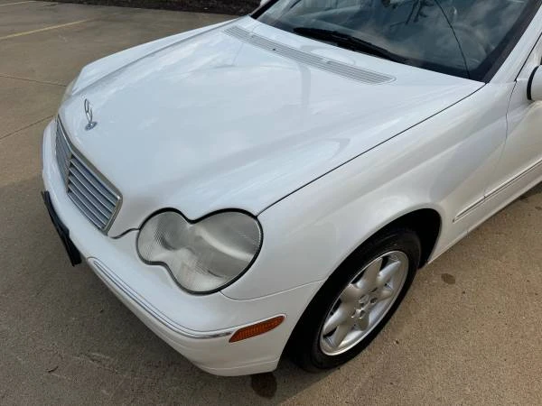 2001 Mercedes-Benz W203 C-Class - Image 14 of 21