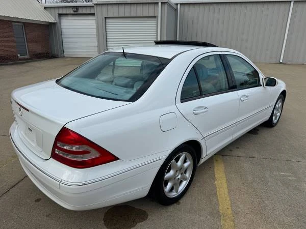 2001 Mercedes-Benz W203 C-Class - Image 13 of 21