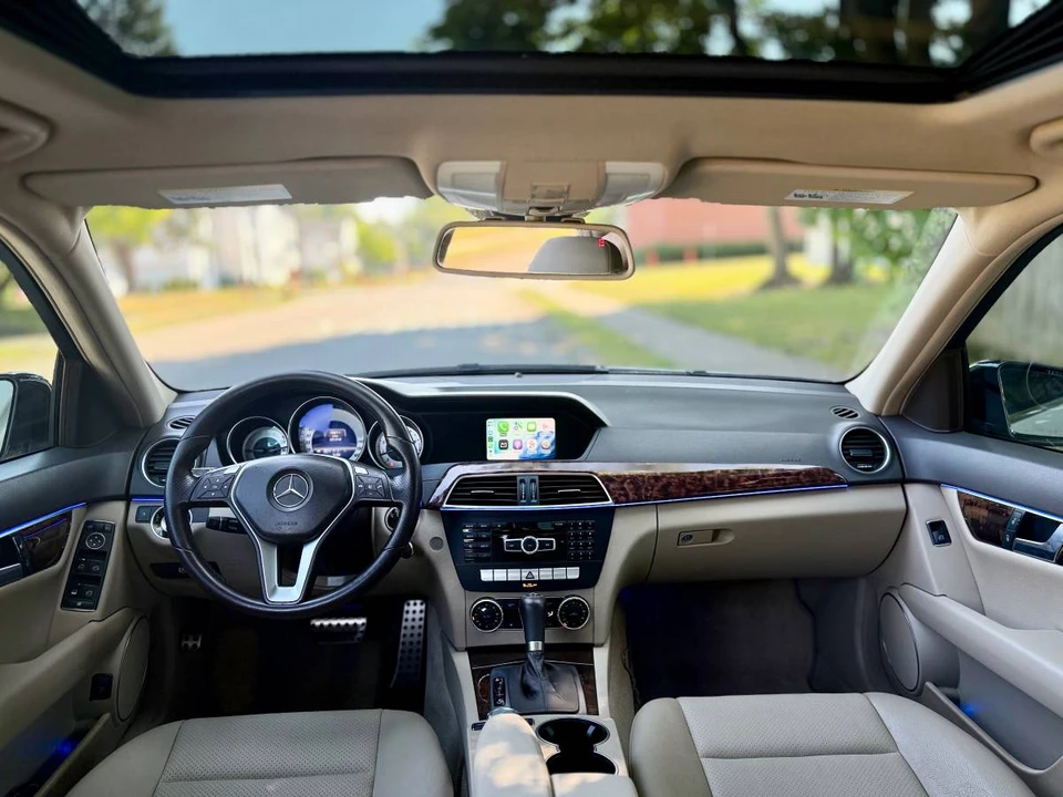2013 Mercedes-Benz W204 C-Class - Image 7 of 15
