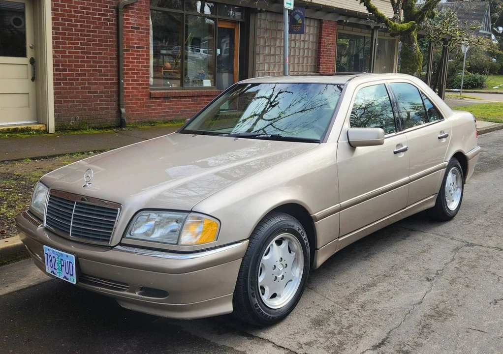 2000 Mercedes-Benz W202 C-Class - Image 8 of 20