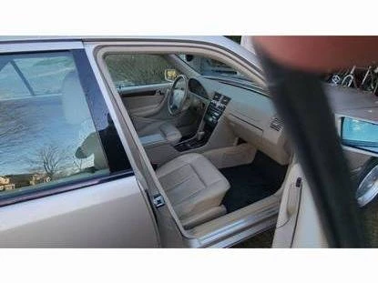 2000 Mercedes-Benz W202 C-Class - Image 9 of 20