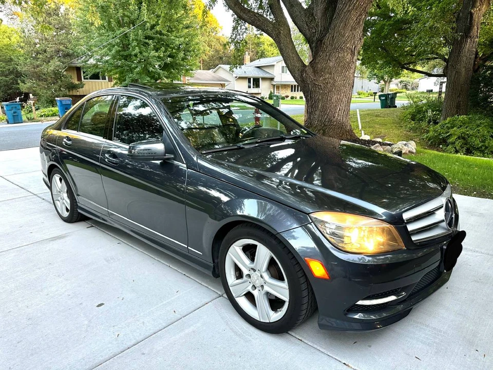 2011 Mercedes-Benz W204 C-Class - Image 4 of 9