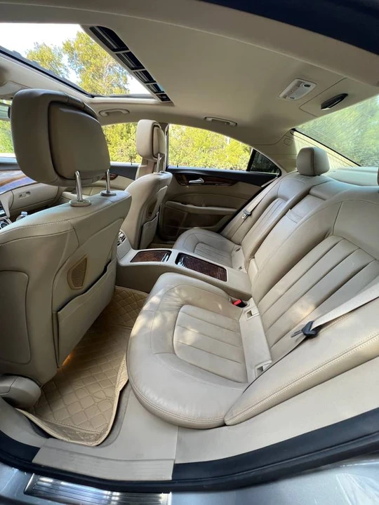 2012 Mercedes-Benz C218 CLS-Class - Image 9 of 12