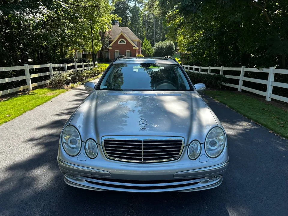 2004 Mercedes-Benz W211 E-Class - Image 2 of 24