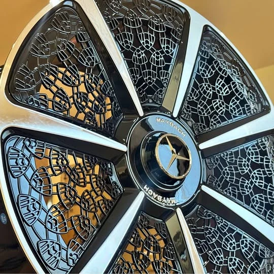 Maybach - Image 1 of 1
