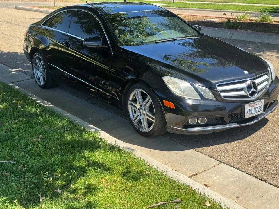 2010 Mercedes-Benz W212 E-Class - Image 2 of 11