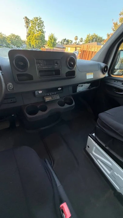 2019 Mercedes-Benz VS30 Sprinter - Image 14 of 16