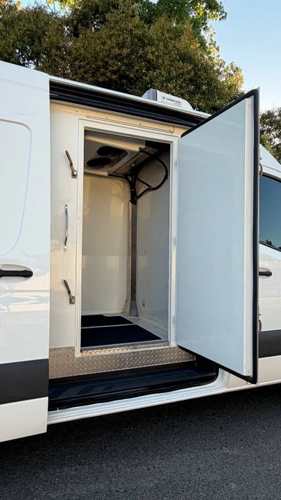 2019 Mercedes-Benz VS30 Sprinter - Image 4 of 16